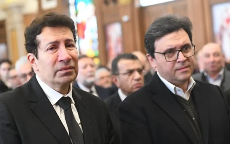 موعد قداس الأربعين.. أمير رمزي يحيي ذكرى والدته بحضور الأنبا يؤانس ولفيف من الأساقفة